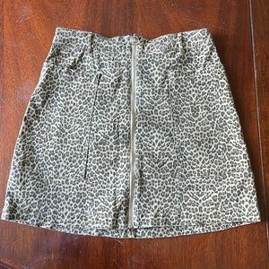 Leopard Print pencil skirt